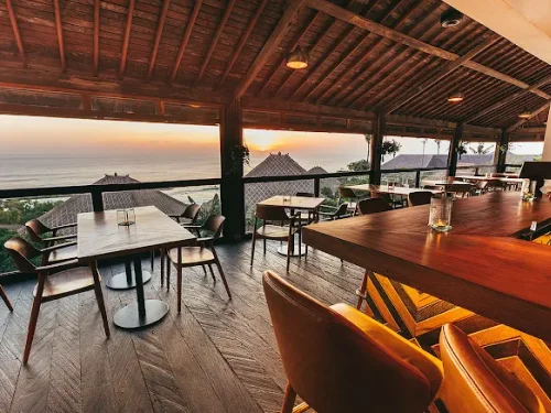 Mana Uluwatu Restaurant & Bar